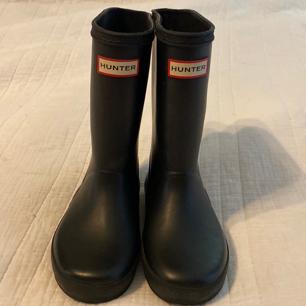 Unisex black Hunter boots. Sz toddler 10.